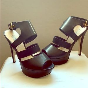 Guess heels
